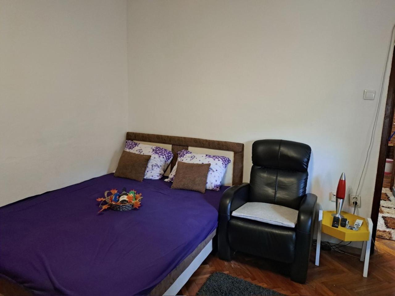 Apartman En Dusanovac Exterior foto