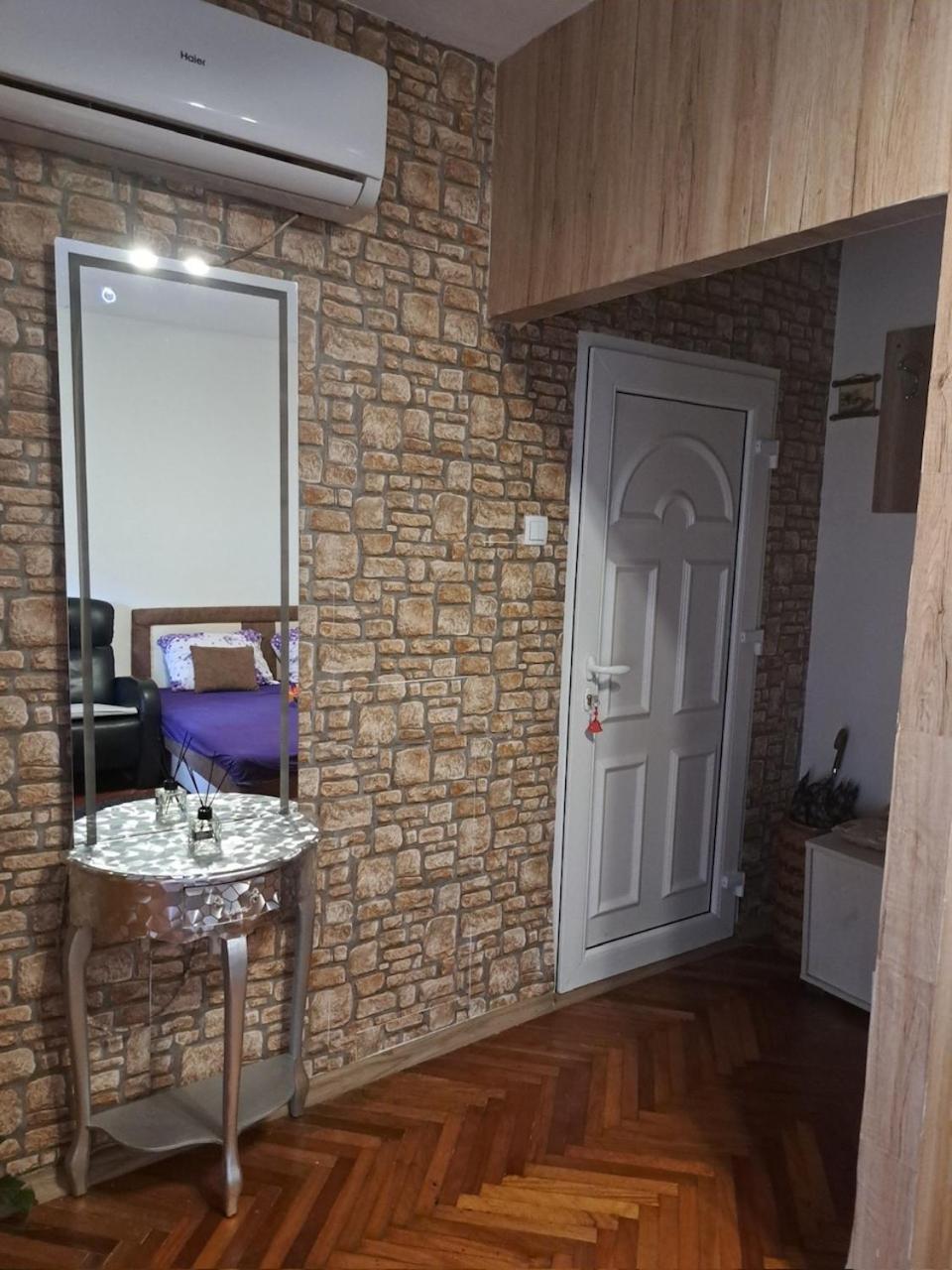 Apartman En Dusanovac Exterior foto